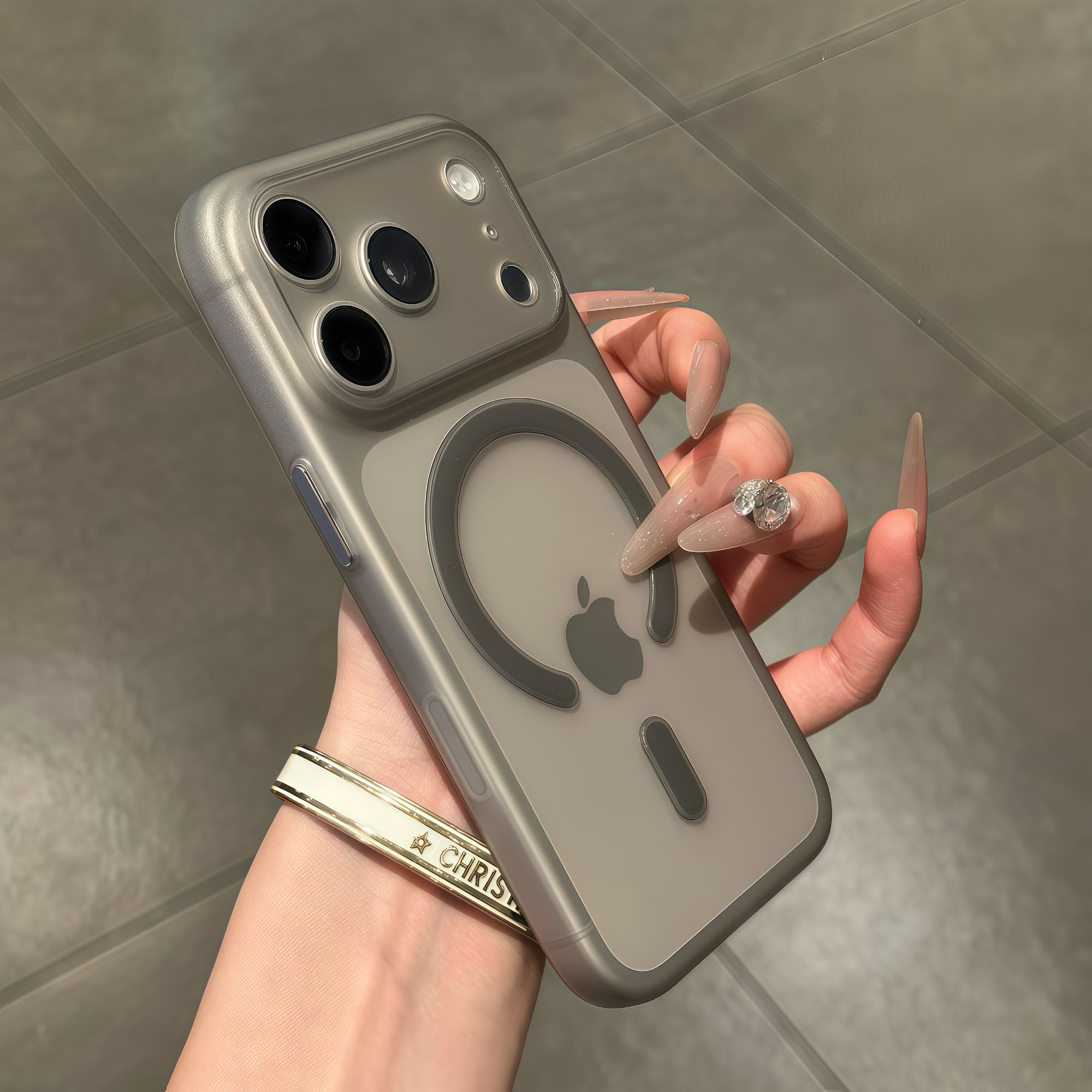 欧克里里超薄磨砂透明适用苹果16/17ProMAX磁吸手机壳14/15/13/12