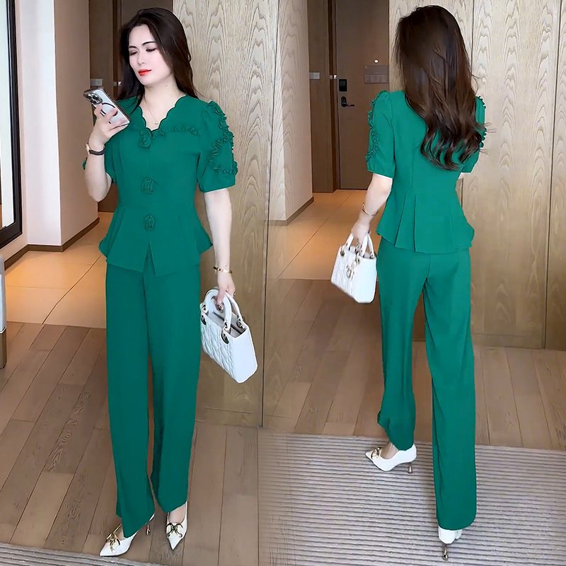 时尚套装2025夏季新款气质显瘦休闲减龄女神范短袖直筒裤两件套