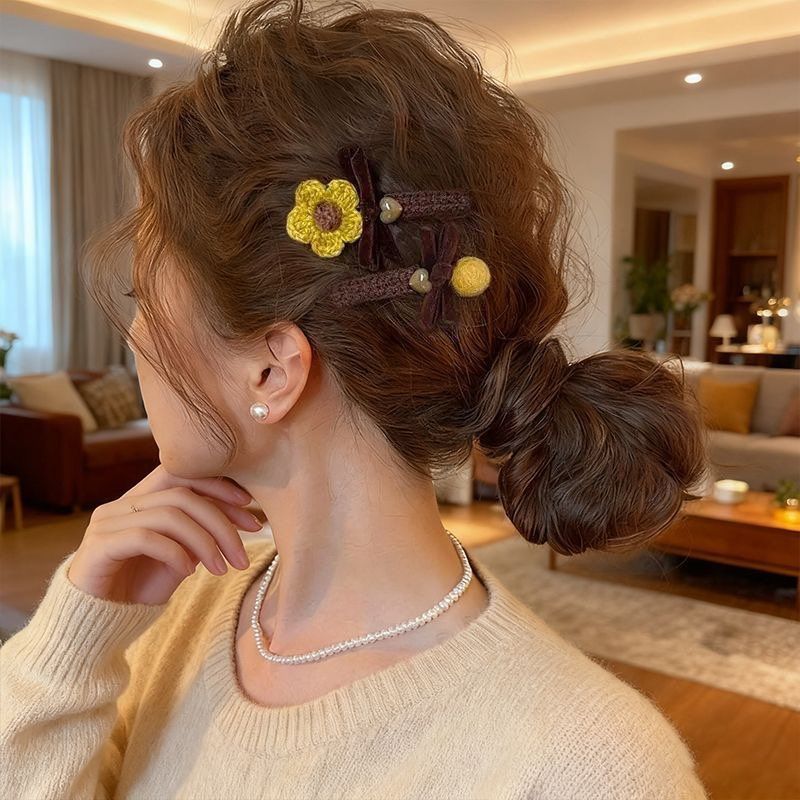 温柔花朵毛球蝴蝶结发夹女2025新款高端发卡前额碎发刘海夹侧边夹