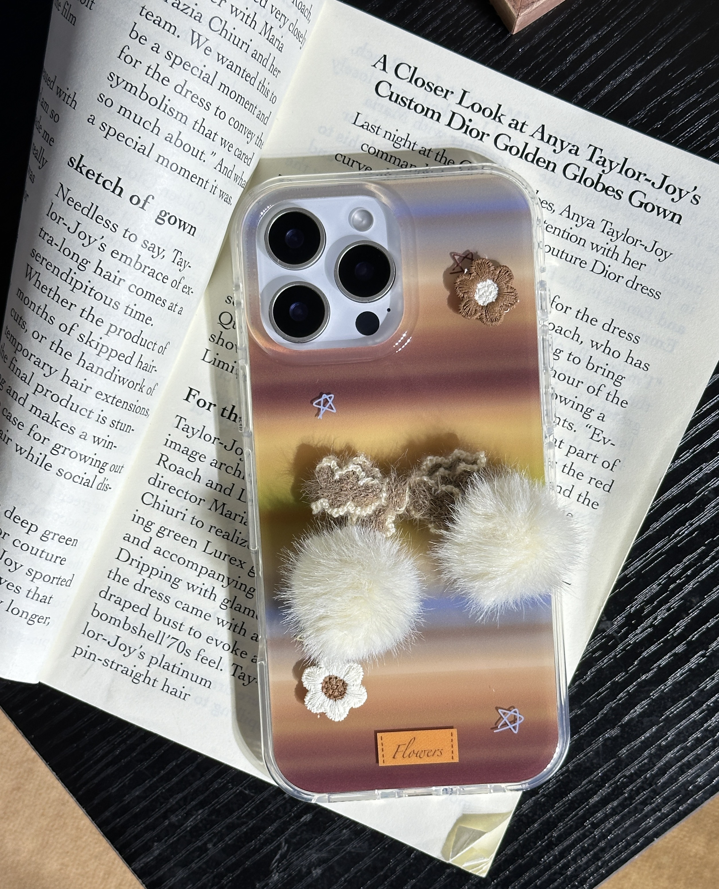 ins美拉德色系毛绒刺绣花朵蝴蝶结适用苹果17pro新款iphone16pro