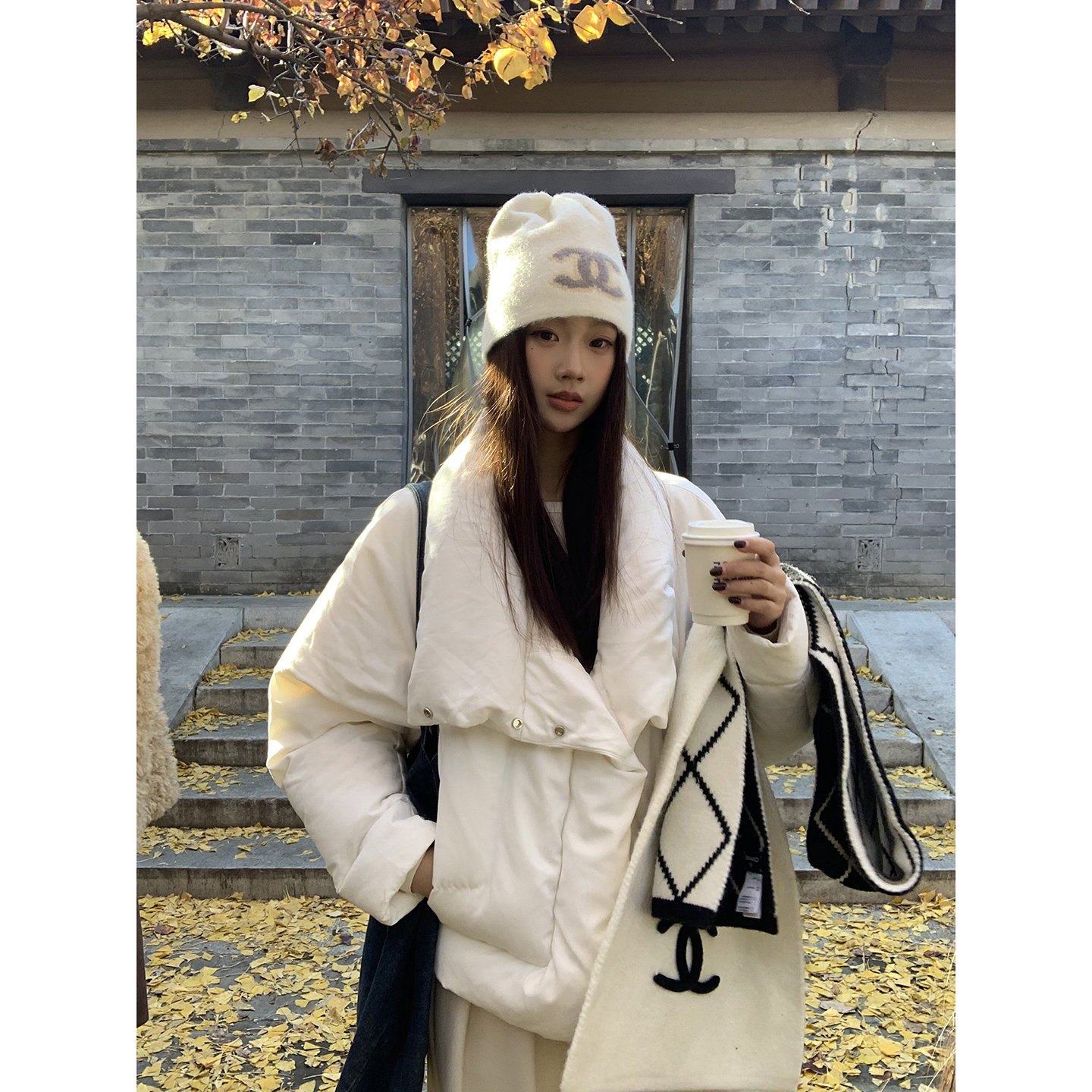 【白雪仙踪】冬季法式高级感百搭白色宽松翻领休闲羽绒服254Y4599