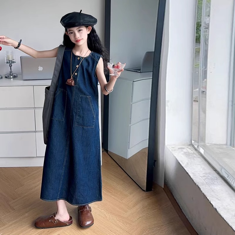 女童连衣裙儿童港风薄款牛仔裙2025新款女孩无袖夏装气质款背心裙