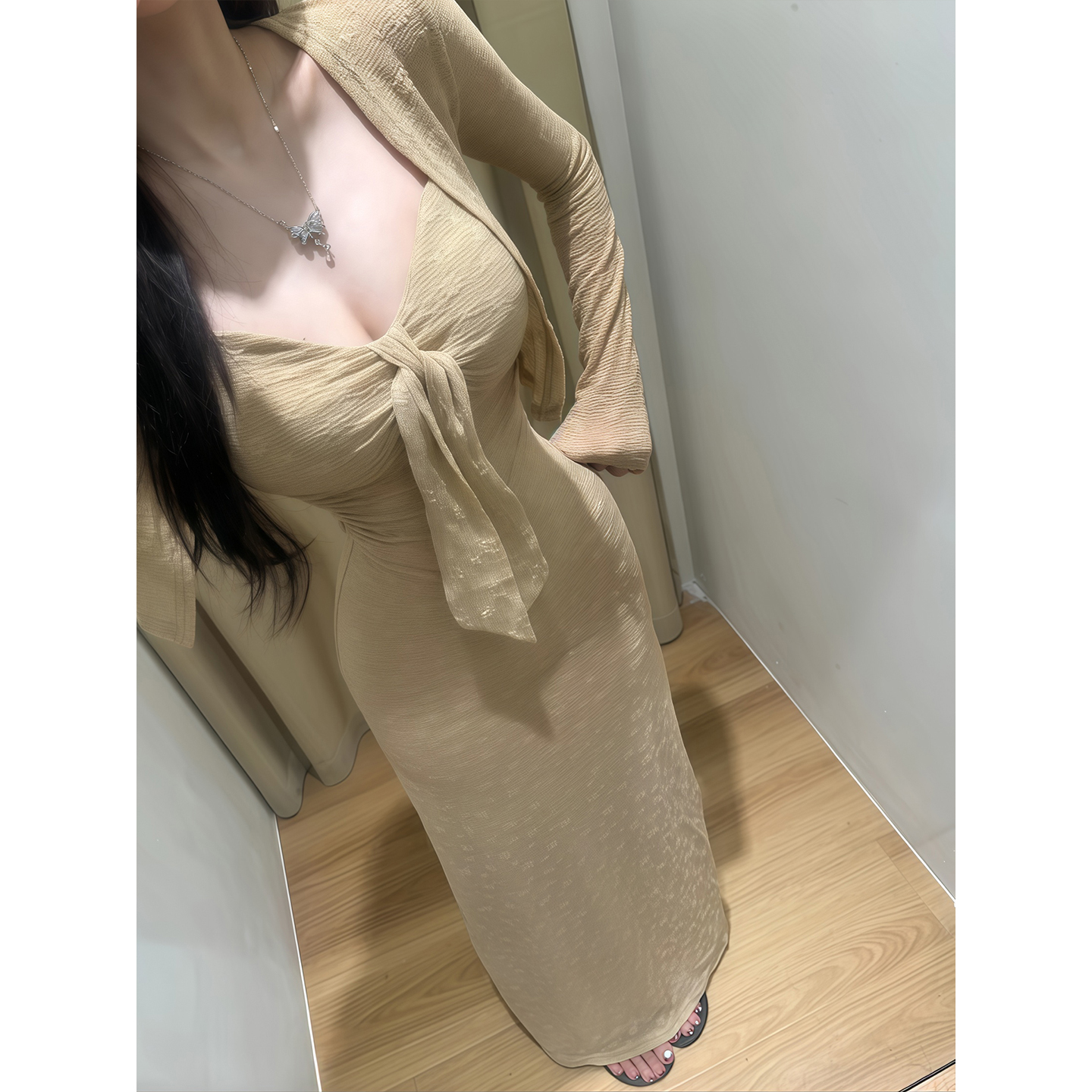 纯欲风辣妹带胸垫吊带连衣裙女秋季新款修身显瘦蕾丝长裙长袖开衫