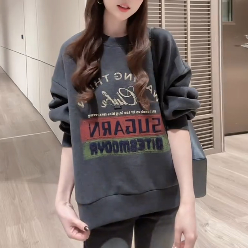美式复古时尚宽松显瘦百搭圆领设计感前后字母长袖卫衣女秋季上衣