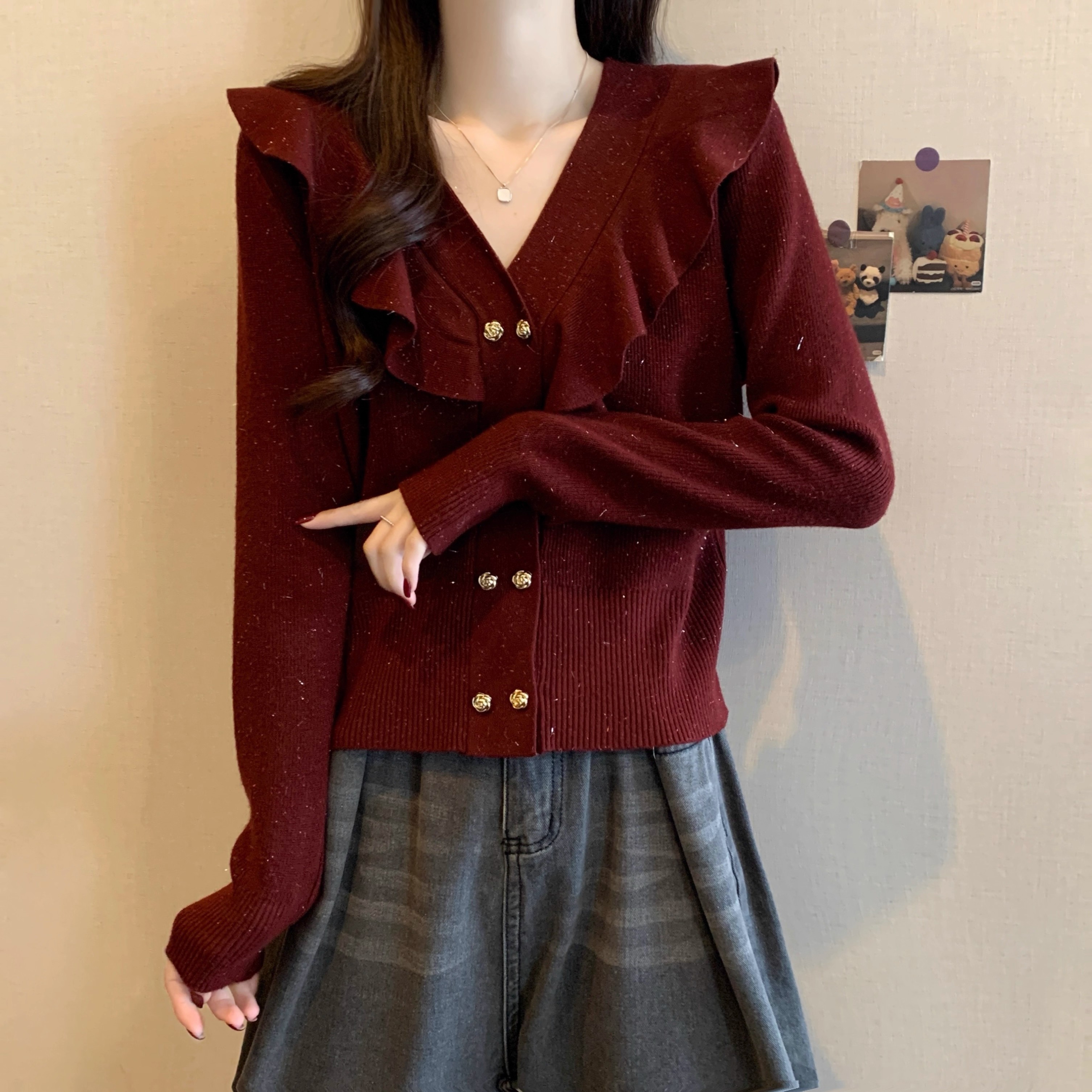 2025秋季新款女装法式纯色荷叶边正肩长袖打底针织衫气质显瘦上衣