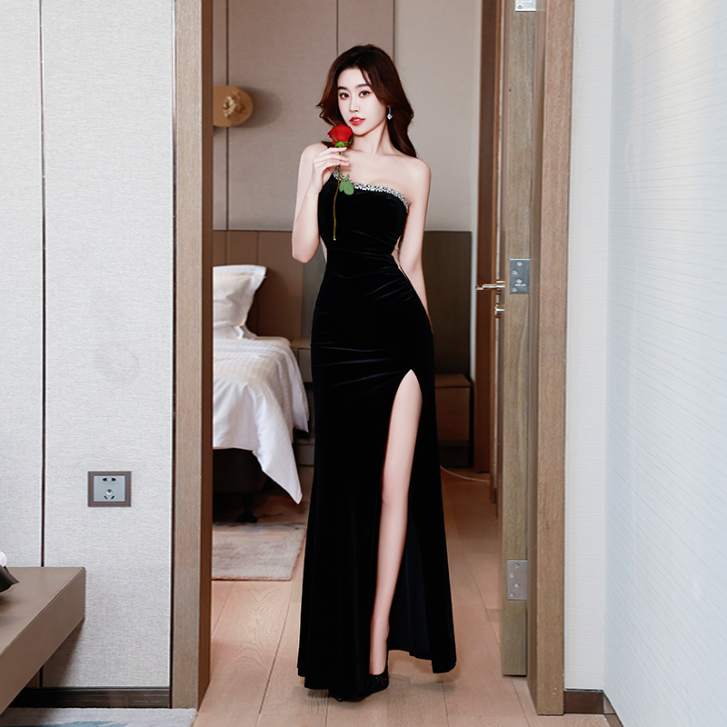 2025年新款秋冬高端生日礼服显瘦气质修身时尚名媛轻奢性感长裙