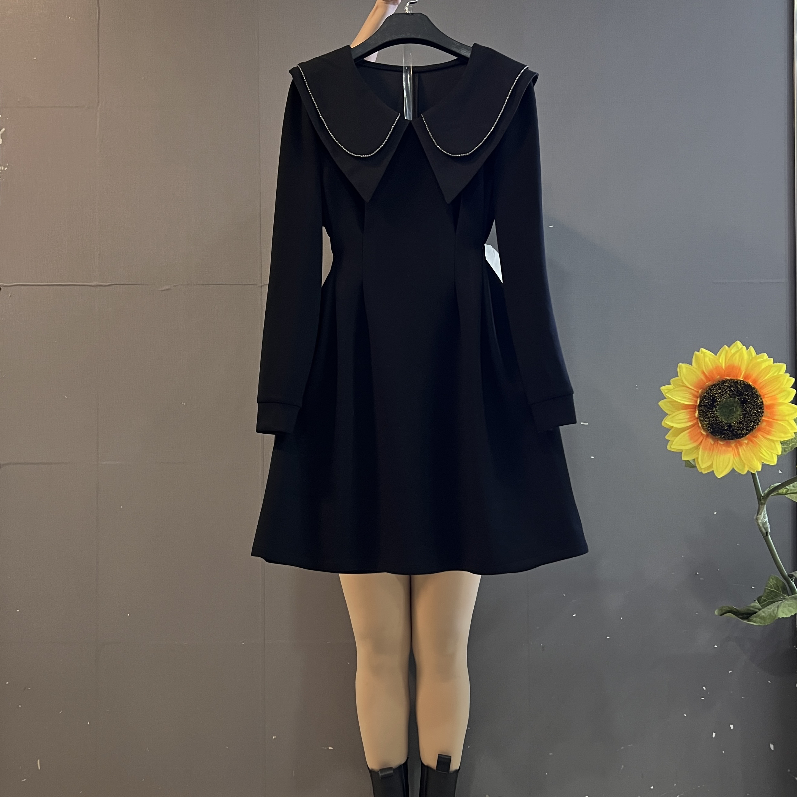 秋冬新款法式大翻领收腰显瘦重工连衣裙