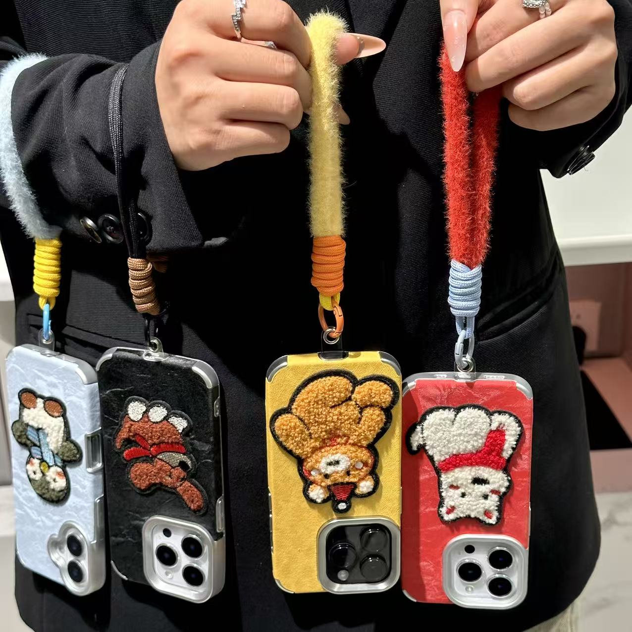 GGBond刺绣动物毛绒挂绳适用苹果17雪山纹手机壳华为vivo小米oppo