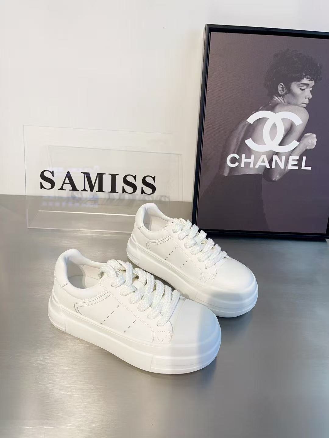 厚底软面牛皮小白鞋女2025新款百搭运动休闲鞋系带真皮板鞋