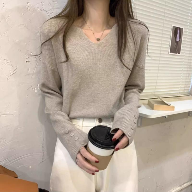 软糯V领大码胖mm针织毛衣秋冬季气质高级感打底衫女宽松内搭上衣