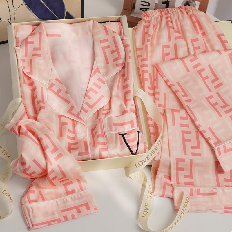 维多利亚冰丝长袖睡衣女春季真丝高级感短袖长裤带胸垫家居服套装