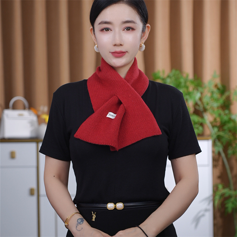 2025秋季新款百搭时尚针织羊毛短款围领纯色围巾洋气百搭减龄