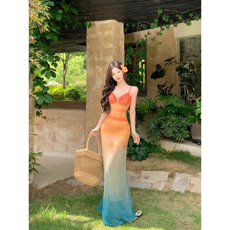 热辣巨显身材紧身深v性感吊带裙女收腰网纱渐变色海边度假连衣裙