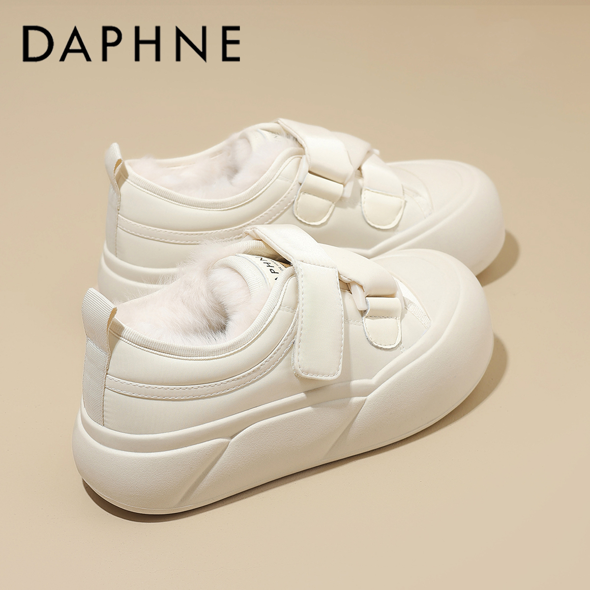 达芙妮小白鞋女款大头面包鞋2025冬季新款魔术贴加绒保暖厚底棉鞋