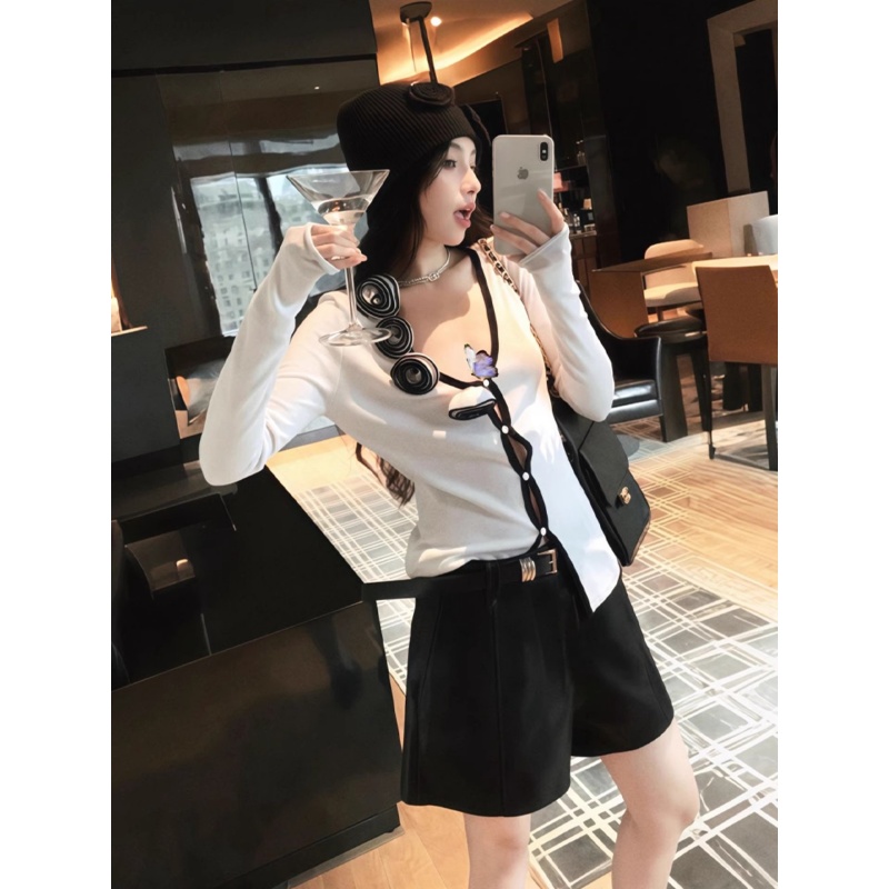 早秋韩系chic单穿上衣设计感小众不撞款慵懒松弛感白色长袖t恤女