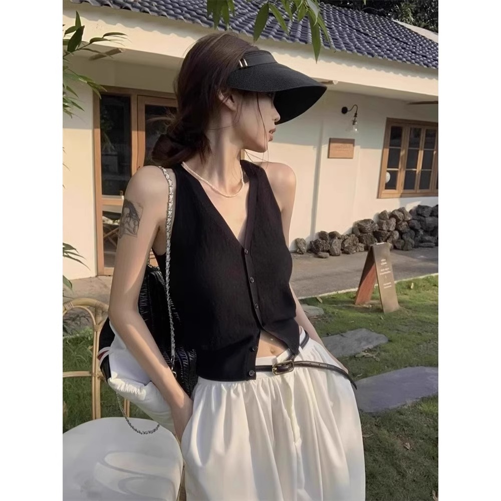 V领时尚复古针织马甲背心女2025夏季单排扣辣妹修身外穿无袖上衣