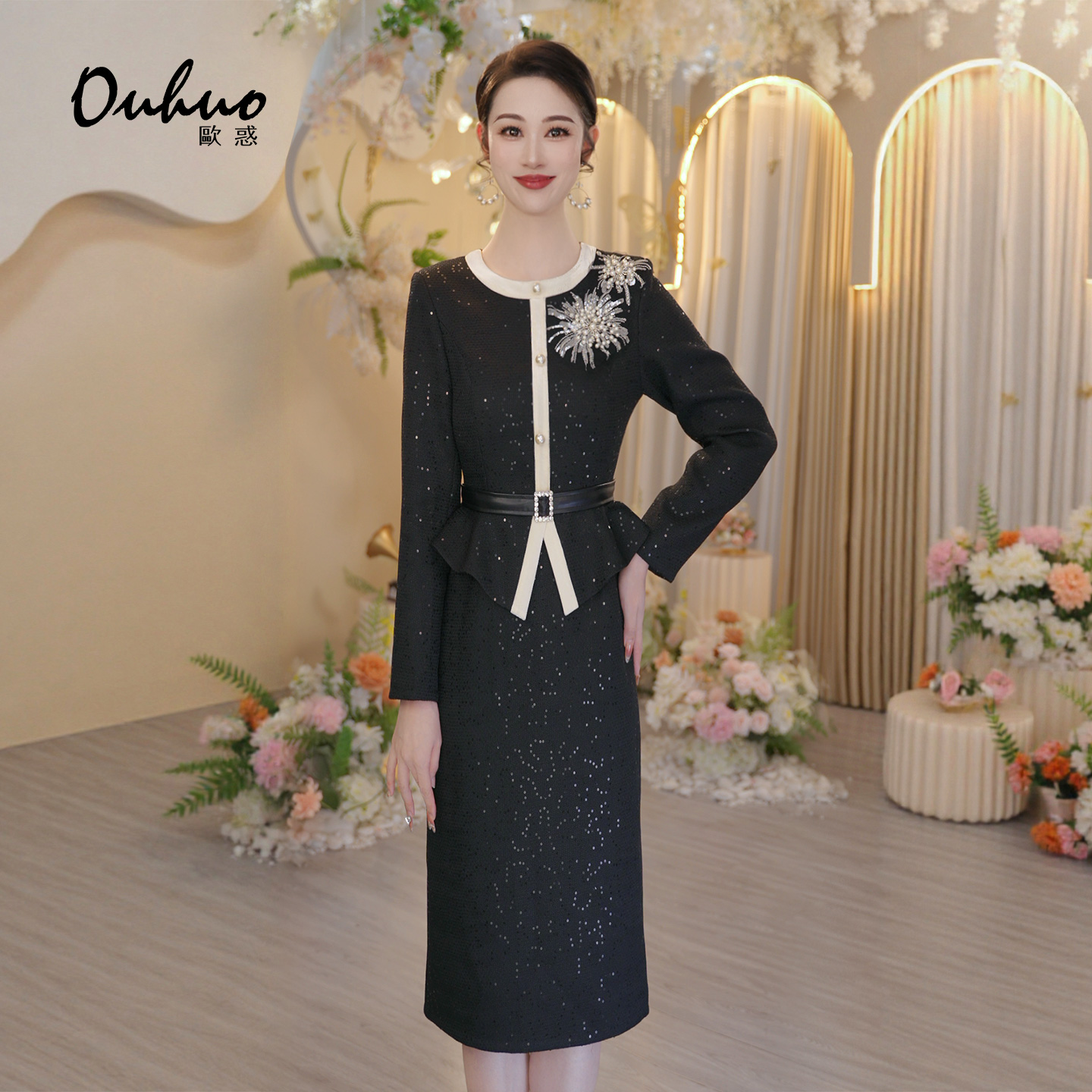 现货【木木定制】2025年秋冬新款华丽高贵名媛显瘦连衣裙OHDRI10105