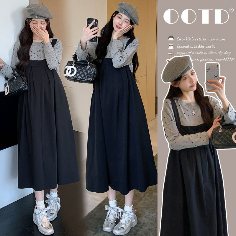 孕妇装秋装2025新款秋冬外穿洋气休闲背带连衣裙圆点打底衫上衣女