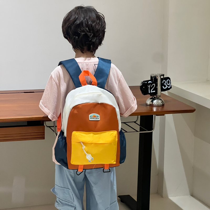 高颜值春游小背包儿童双肩包幼儿园大容量男女孩小学生研学小书包