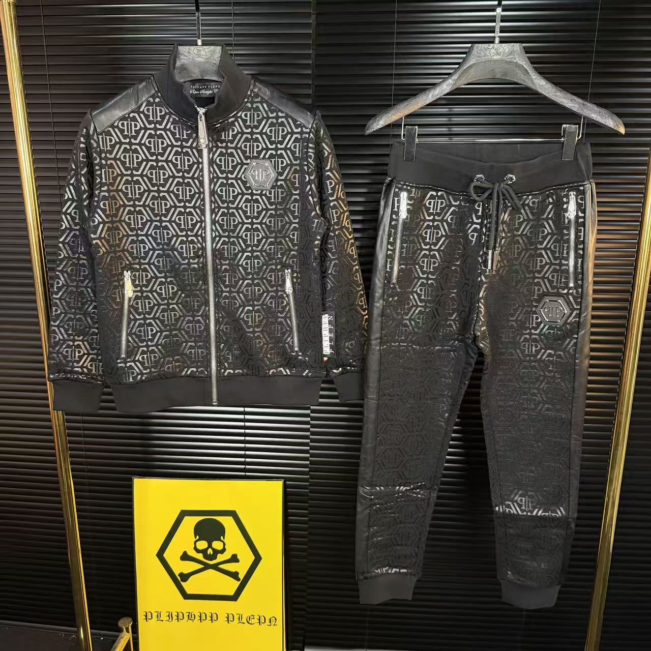 高品质欧货潮牌男款时尚秋冬字母休闲潮流修身男士运动套装