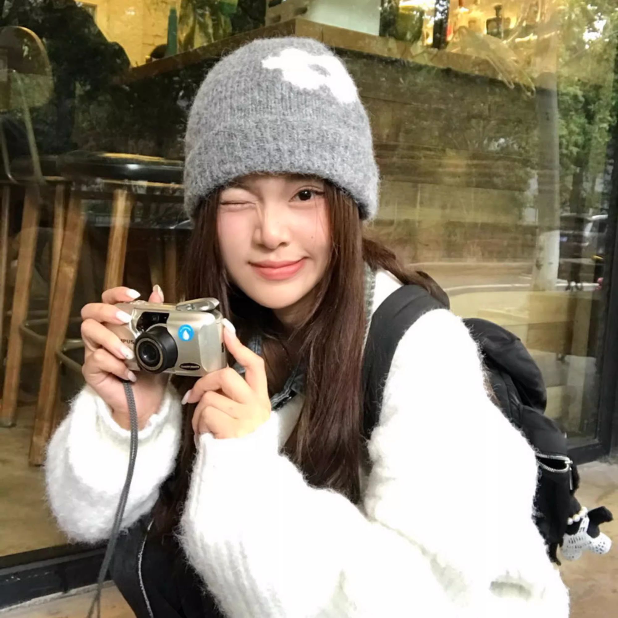 韩系灰色花朵针织毛线帽女2025新款秋冬季保暖冷帽大头围护耳帽子