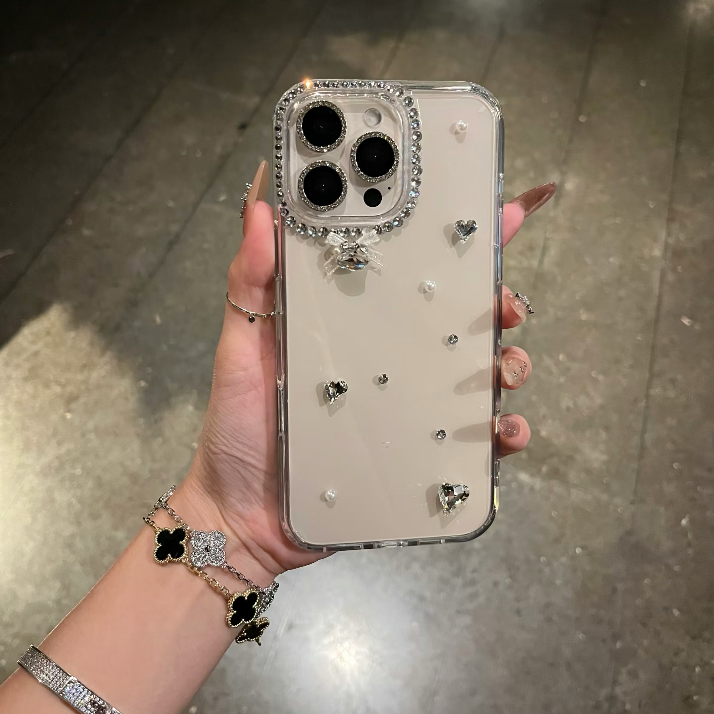 高定款闪钻蝴蝶结适用于苹果iPhone16promax手机壳15高级感14名媛