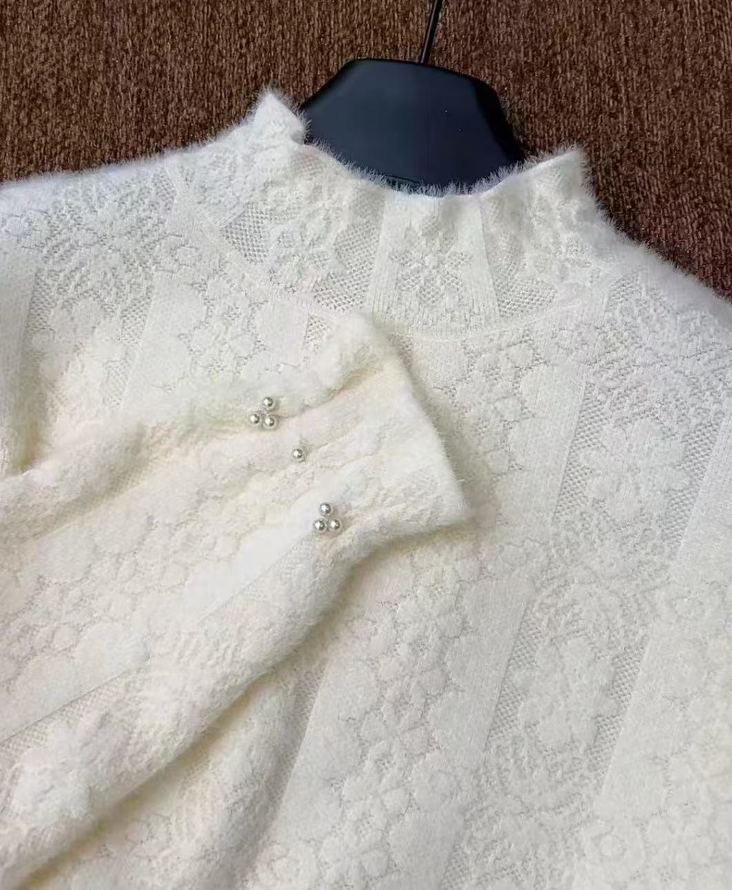 【不起球】2025新款中领打底衫女时尚洋气高级感百搭针织衫上衣69