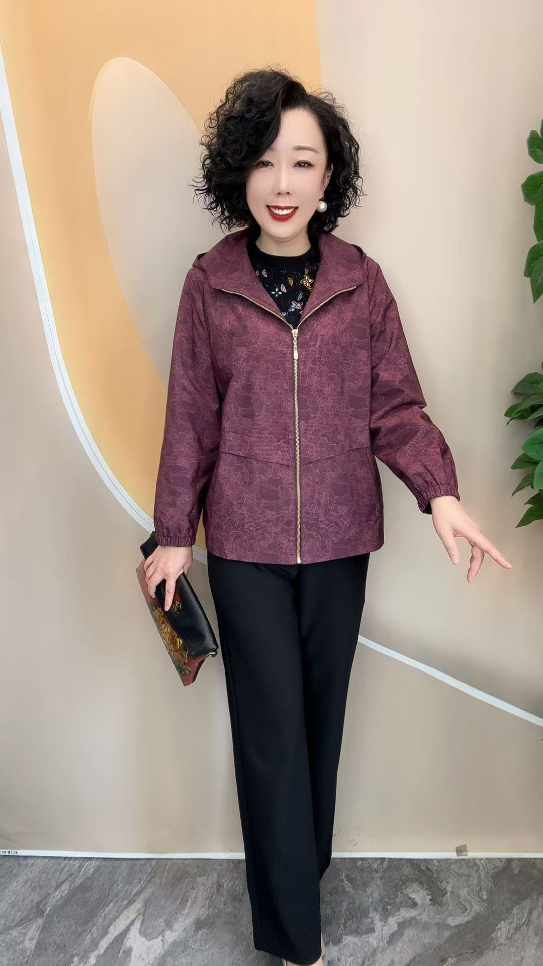 26新款中老年妈妈花朵加里衬优雅气质宽松大码外套，衣长65