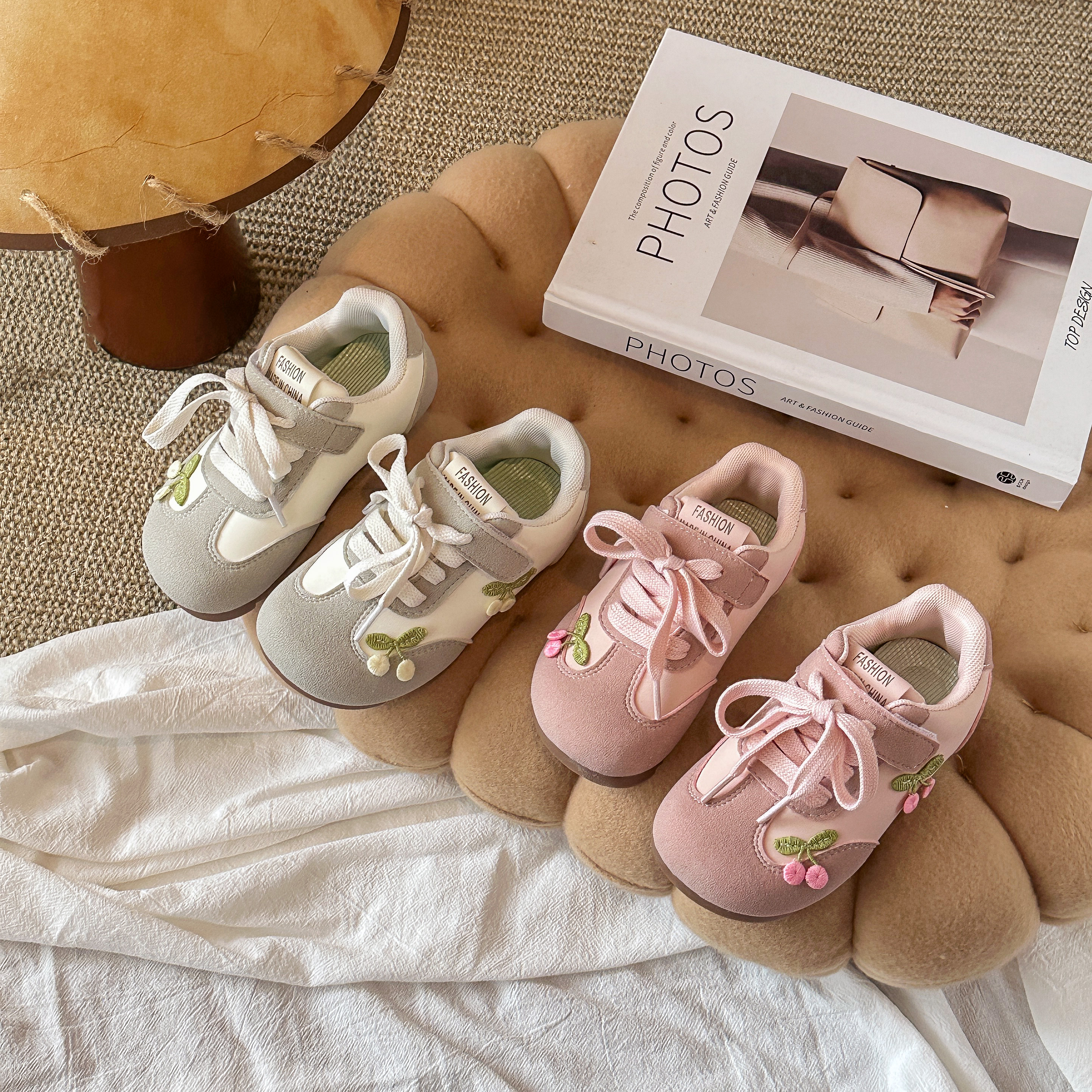 女童鞋子2025春秋新款儿童小樱桃可爱软底百搭阿甘鞋女孩休闲板鞋