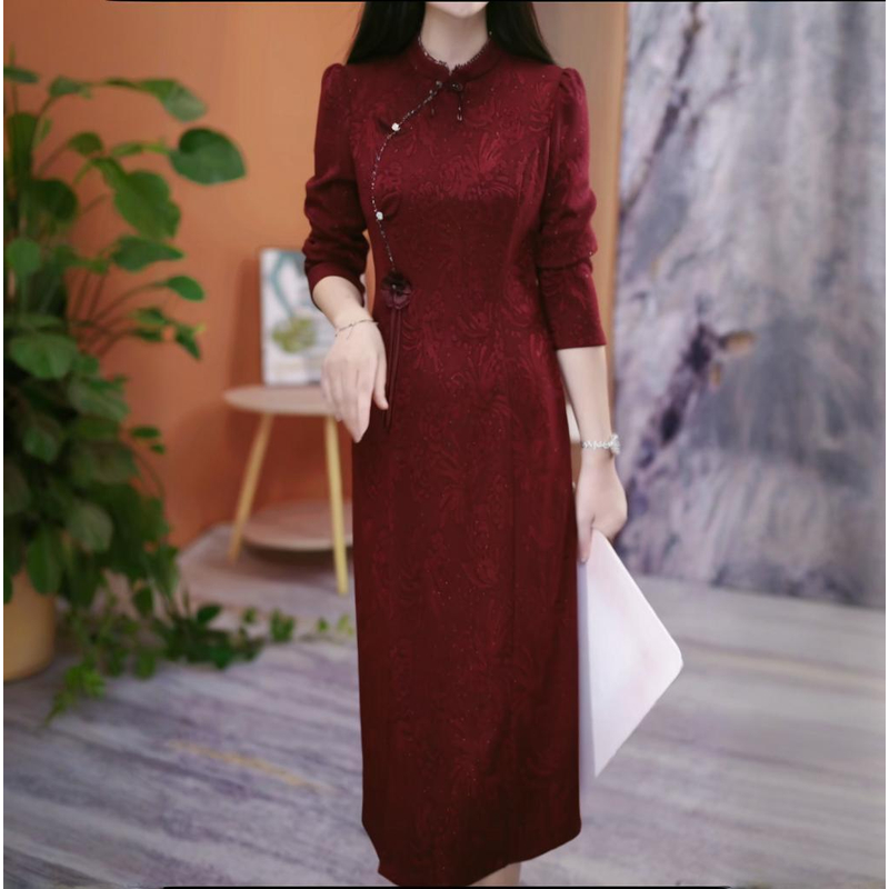 2025秋冬显瘦妈妈装加厚中老年秋季红色旗袍裙礼服连衣裙冬季新款