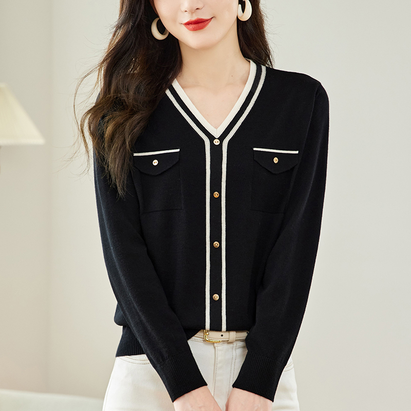 秋装2025新款大码针织衫女宽松显瘦上衣洋气百搭V领小香风打底衫