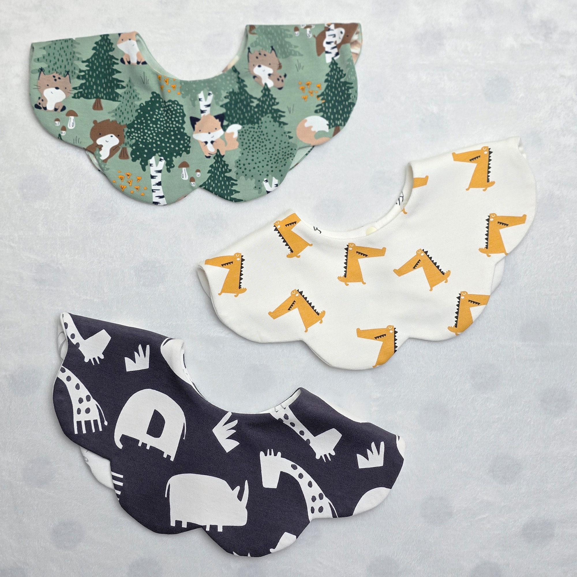 韩版婴儿围嘴宝宝花瓣口水巾双面可旋转360柔软透气防吐奶