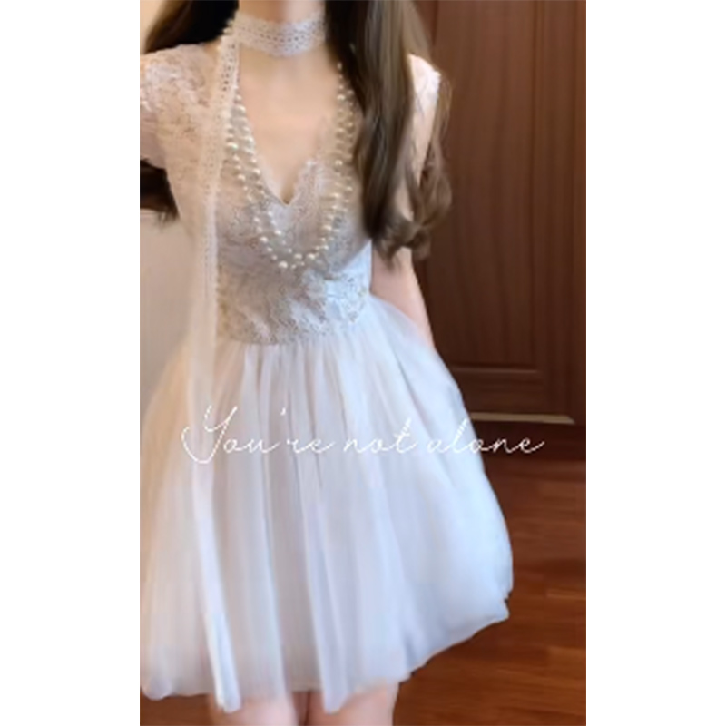 法式蕾丝v领无袖连衣裙女夏季漂亮网纱生日裙气质收腰公主蓬蓬裙