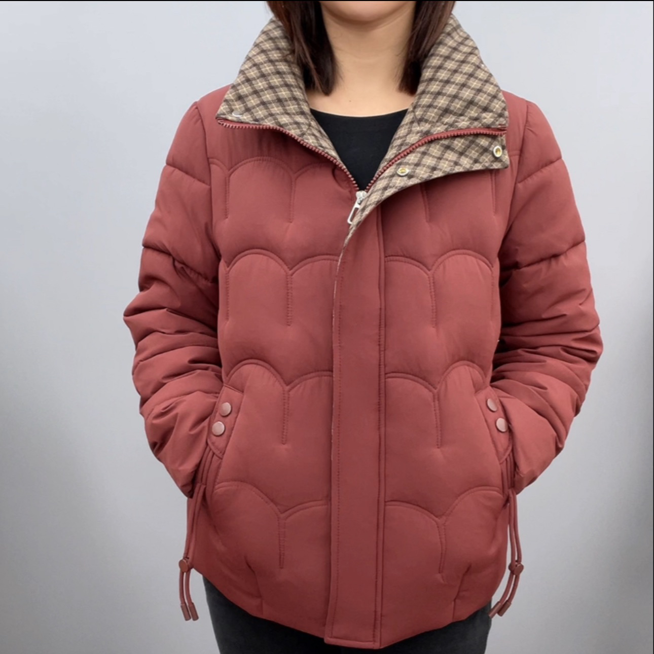 中老年妈妈冬季短款格子领棉服加绒加厚保暖宽松气质女装外套洋气