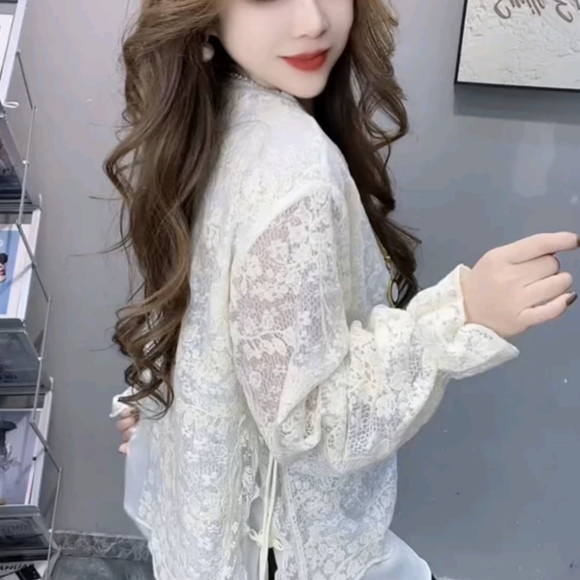 高级感重工提花侧开叉流苏雪纺拼接蕾丝中长款遮肉显瘦简约上衣