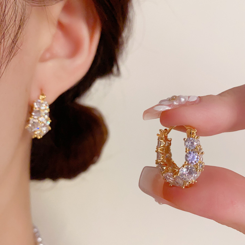 黄铜锆石耳饰 网红轻奢高级感锆石圆环耳扣个性小众精致时尚百搭