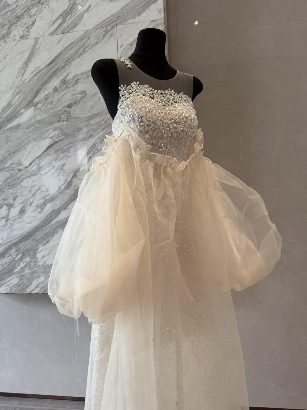 A型一字领拼接中袖默认裙型婚纱气质夏季甜美蕾丝