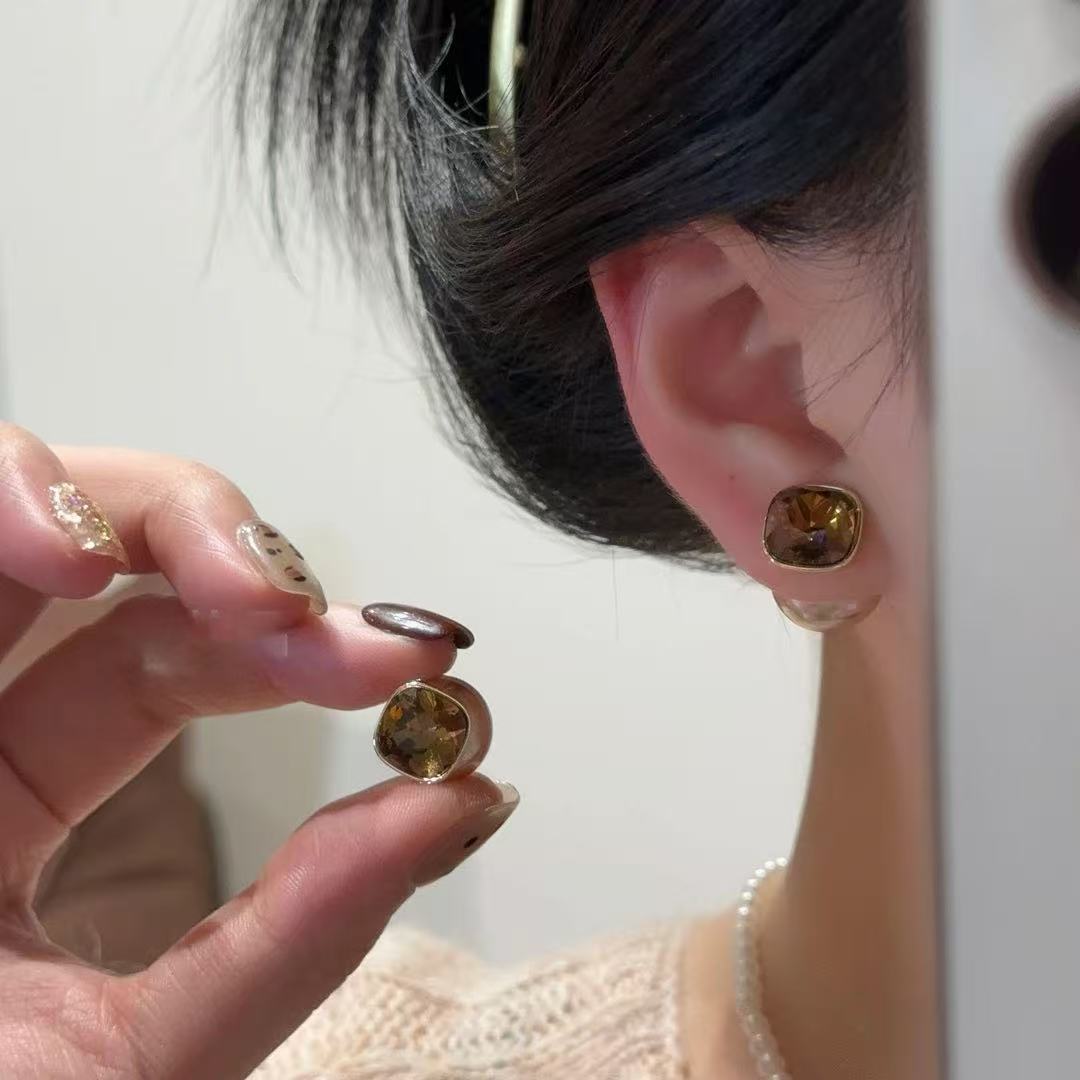 优雅几何方块锆石珠珠耳钉2026新款爆款高级感耳环时尚气质耳饰