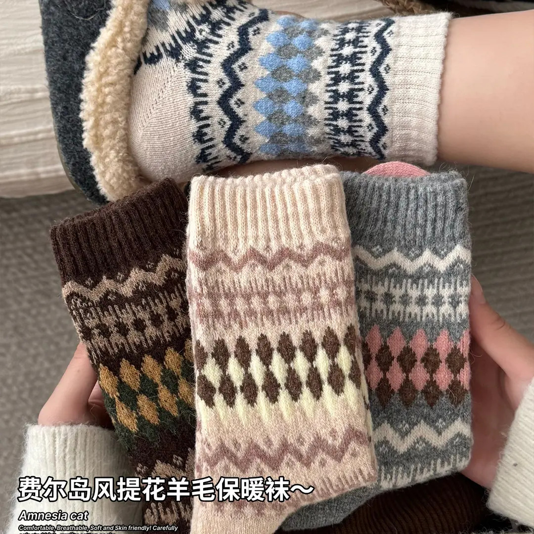 复古咖色袜子女2026秋冬季新款中筒袜加厚保暖袜子费尔岛长袜冬天