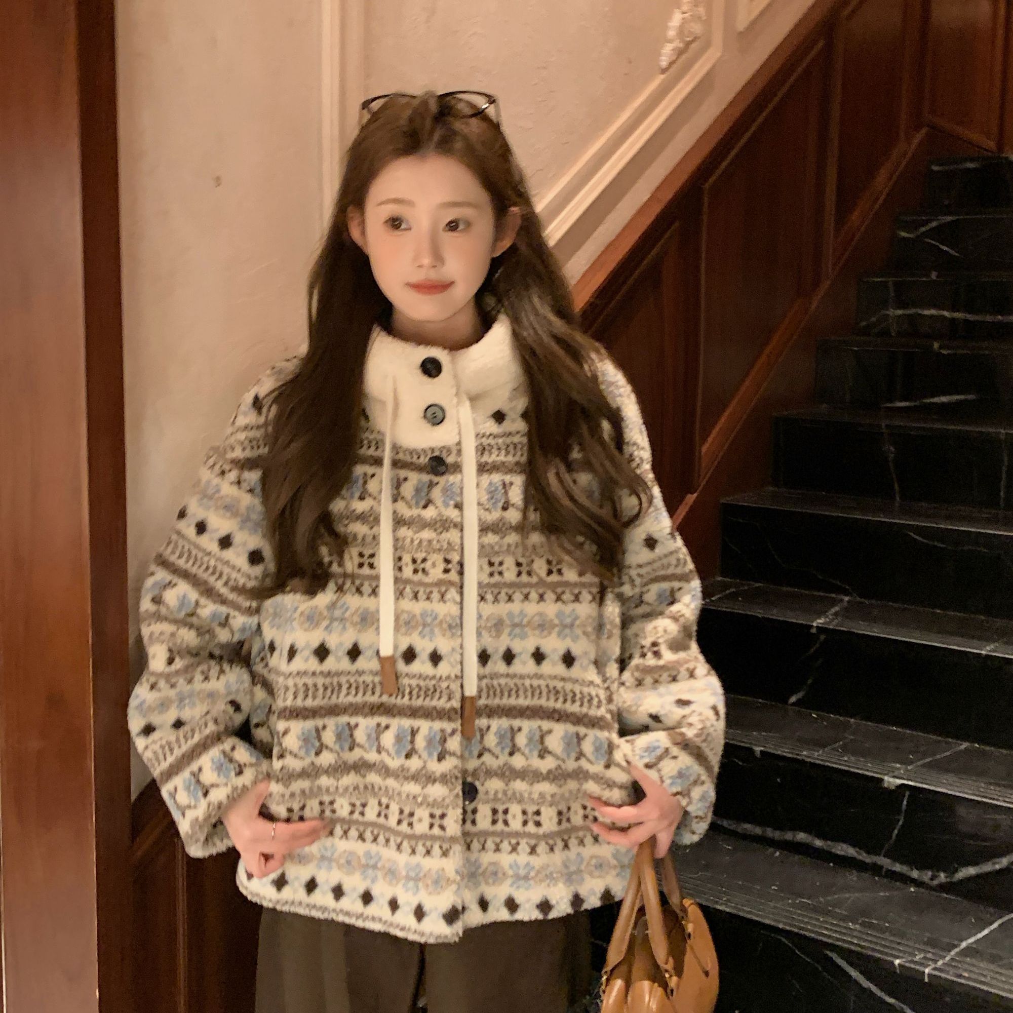 连帽长费尔岛袖秋冬季常规款冬季女短外套休闲加绒韩版加厚宽松