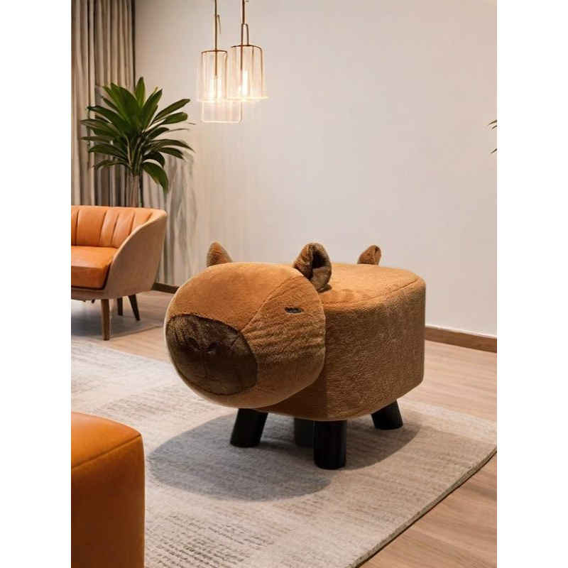 创意可爱穿鞋凳实木矮板凳卡皮巴拉豚豚毛绒小凳子换鞋凳门口家用