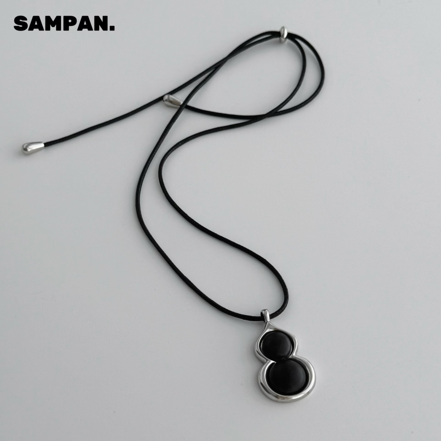 铜合金皮质项链 小众设计长款轻奢项链高级感毛衣链檀木吊坠秋冬