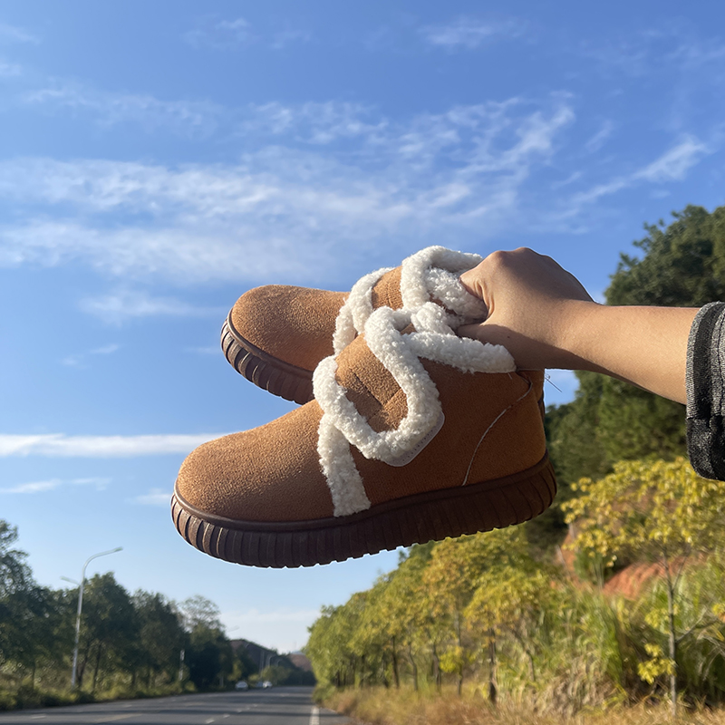 原创设计魔术贴雪地靴女冬季新款加棉加厚保暖短靴防滑轻便短靴