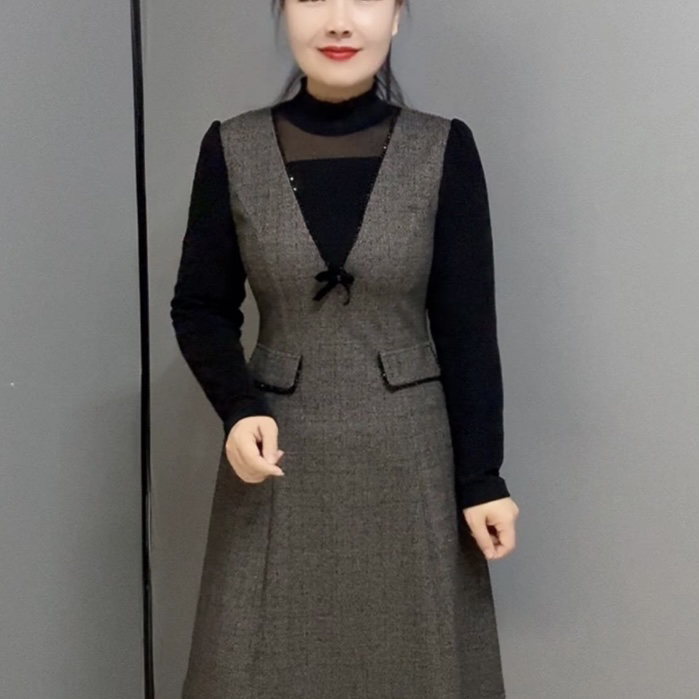 秋冬假两件妈妈装连衣裙拼接蝴蝶结气质显瘦遮肚减龄时尚百搭洋气