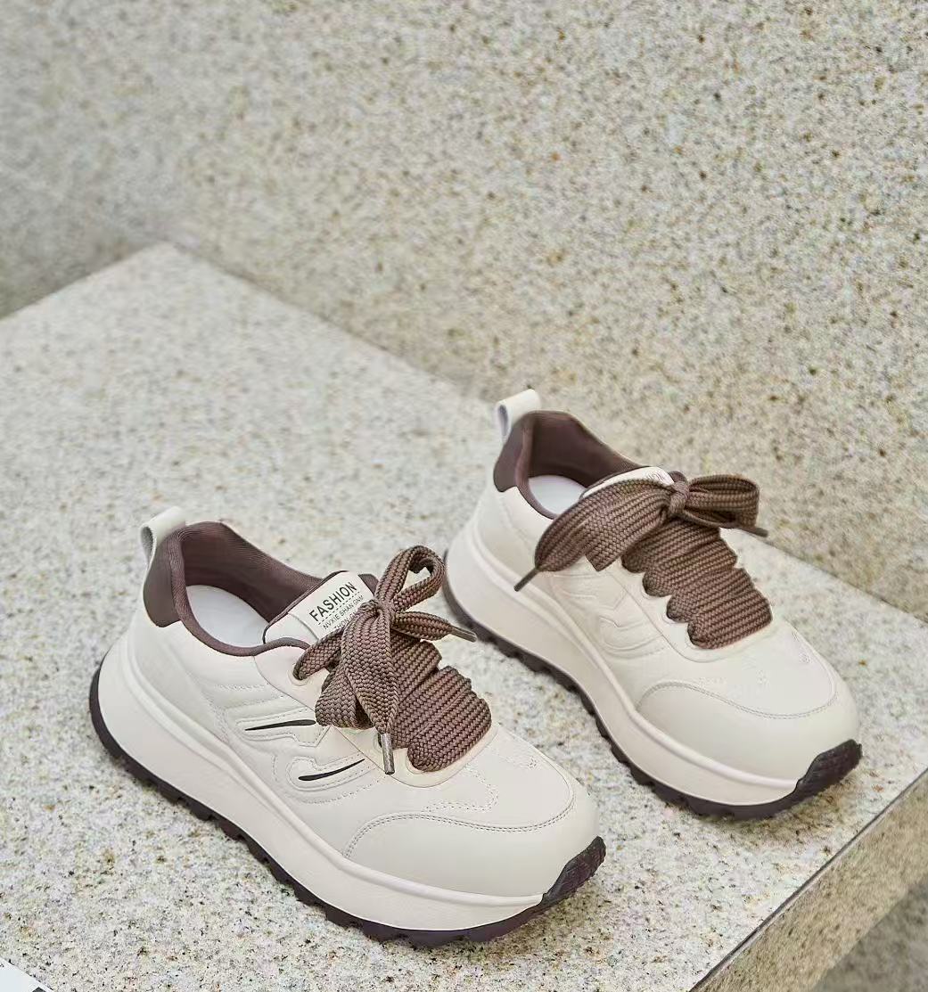 2025秋冬新款阿甘鞋 轻便不累脚 显瘦厚底时尚小白鞋