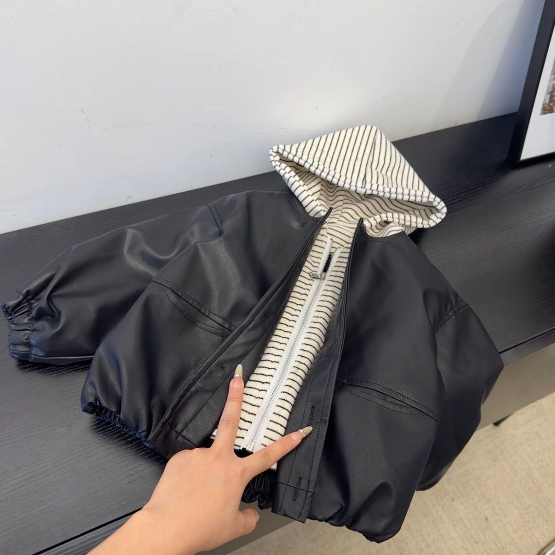 男童皮衣外套冬款加绒2025新款冬季夹克宝宝冬装小童机车服外套潮