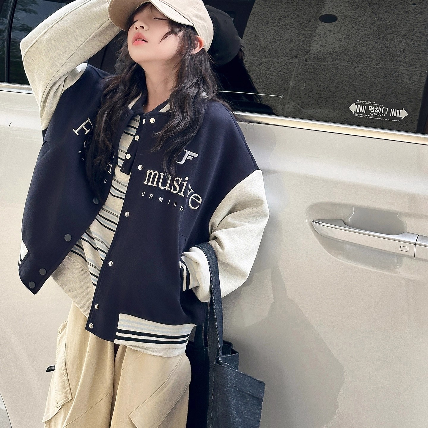 女童棒球服春秋2025新款中大童洋气秋季休闲秋款外套字母女孩上衣