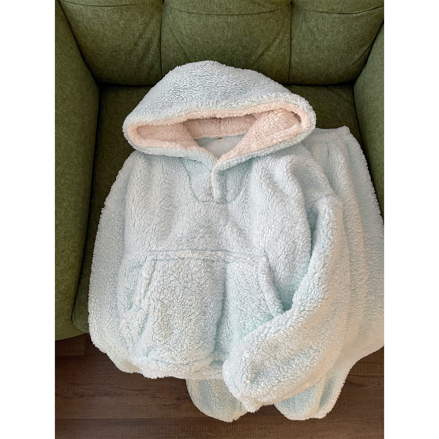 软糯糯珊瑚绒连帽睡衣女2025秋冬新款甜美少女保暖大码家居服套装