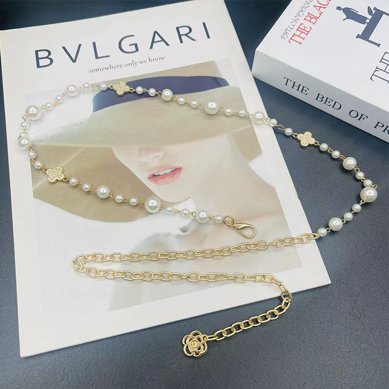 小众设计感珍珠腰链配饰裙子高级感金属水钻四叶草链条腰带女裤链