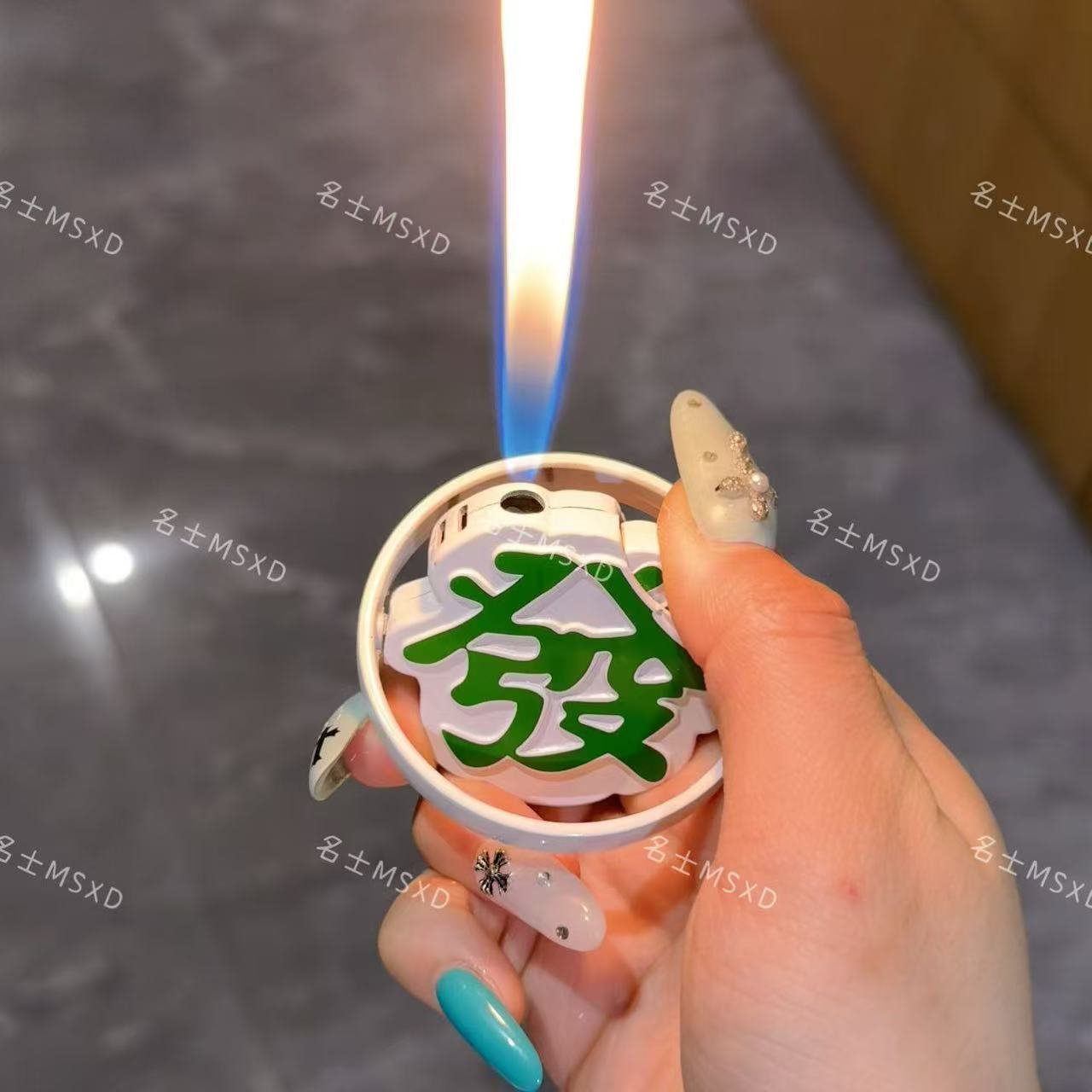 解压旋转潮玩炫酷陀螺转大钱金币充气金属创意打火机送男友礼物潮